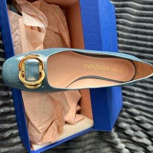 Stuart Weitzman midsized heel